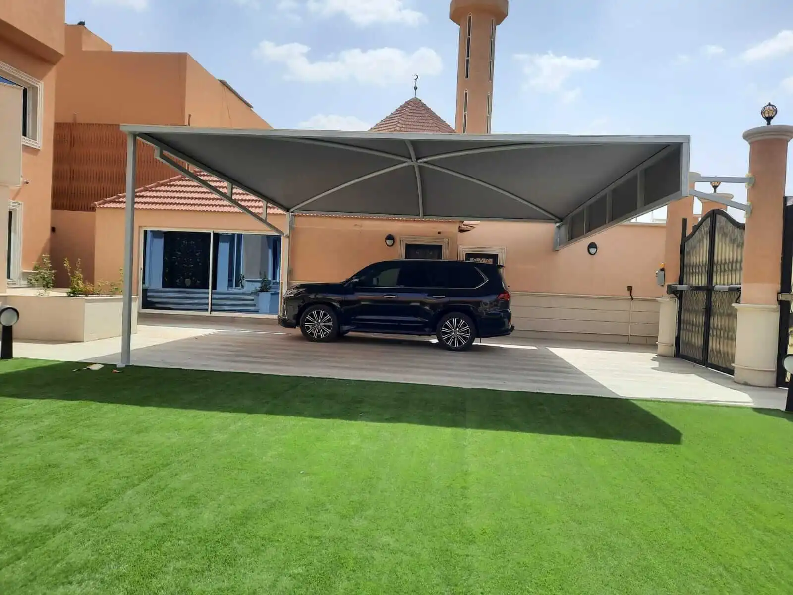 مظلة هرمية للسيارات (8)